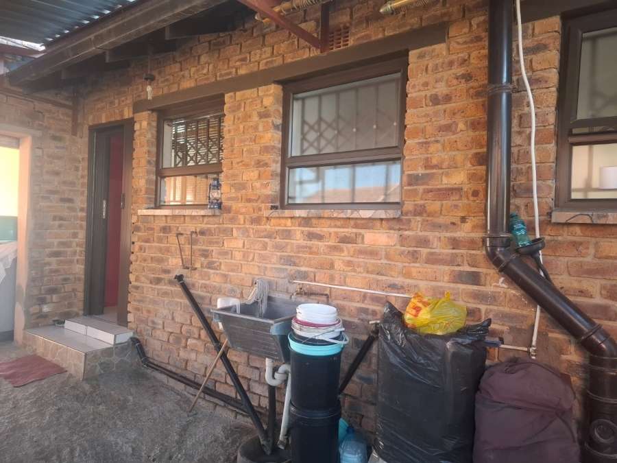 3 Bedroom Property for Sale in Maokeng Free State